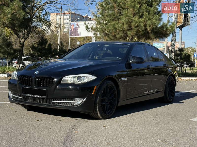 Седан BMW 5 Series 2011 в Одессе