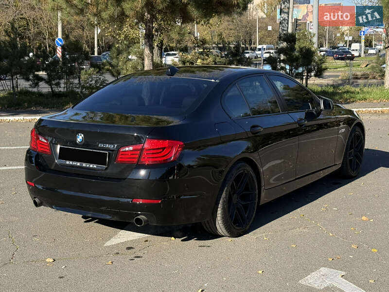 Седан BMW 5 Series 2011 в Одессе