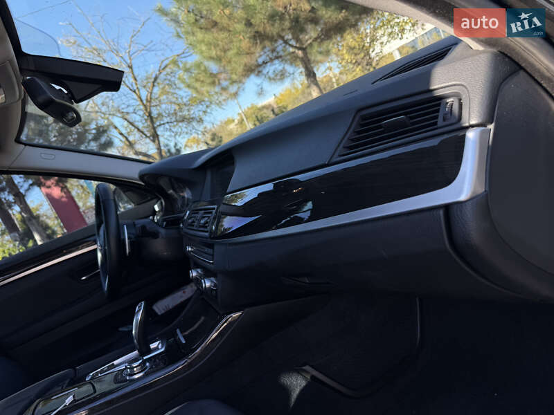 Седан BMW 5 Series 2011 в Одессе