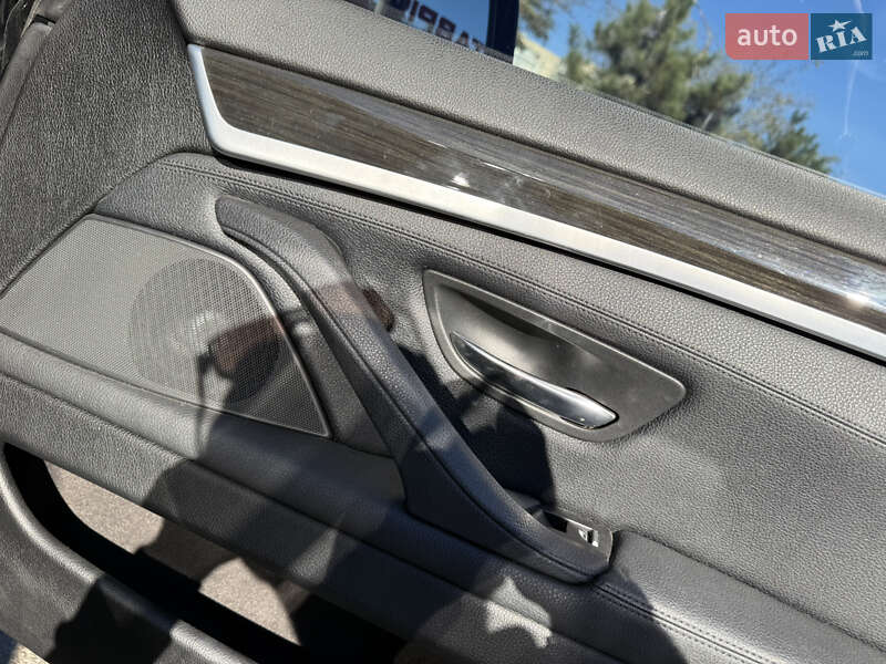 Седан BMW 5 Series 2011 в Одессе
