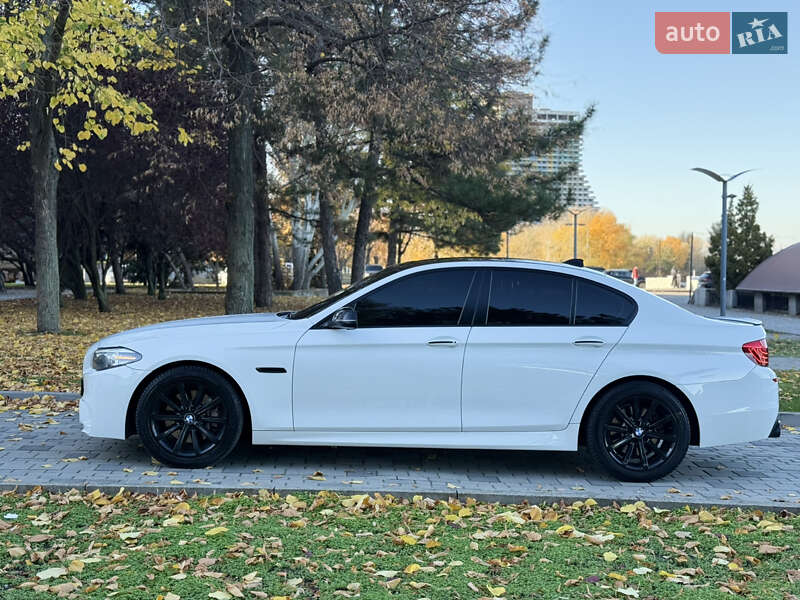 Седан BMW 5 Series 2015 в Днепре