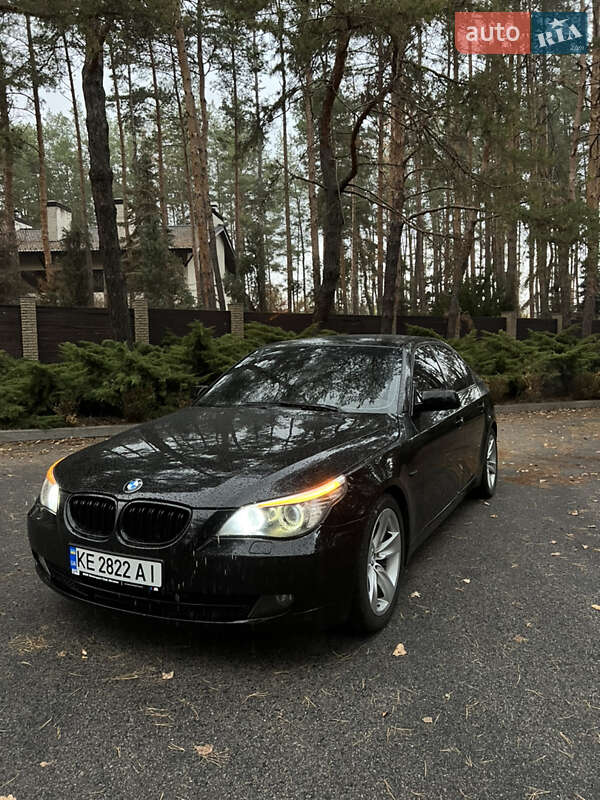 Седан BMW 5 Series 2008 в Новомосковську