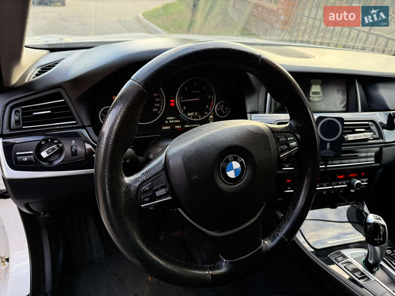 Универсал BMW 5 Series 2015 в Хмельницком