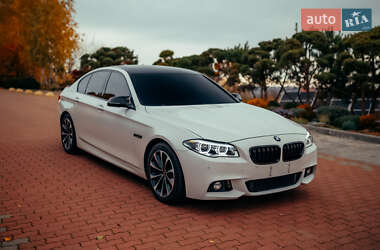 Седан BMW 5 Series 2013 в Чернівцях