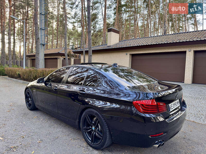 Седан BMW 5 Series 2013 в Днепре