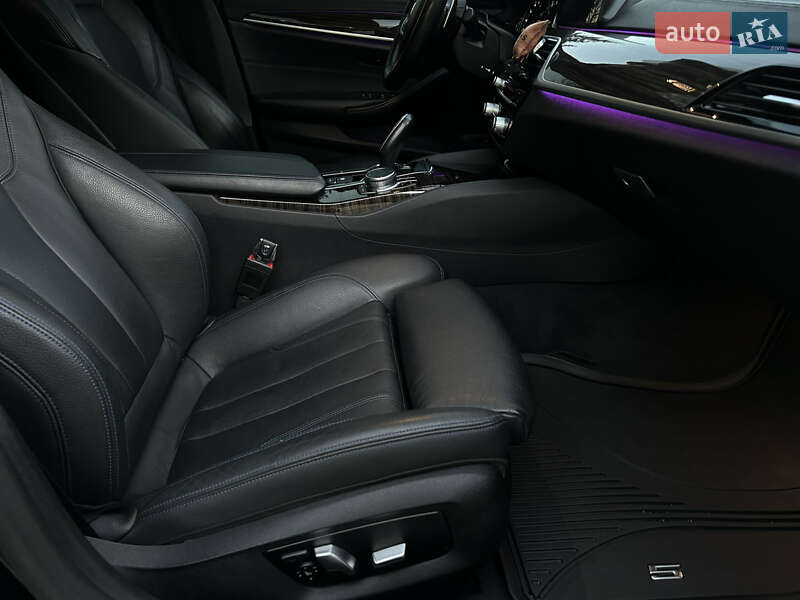 Седан BMW 5 Series 2017 в Николаеве