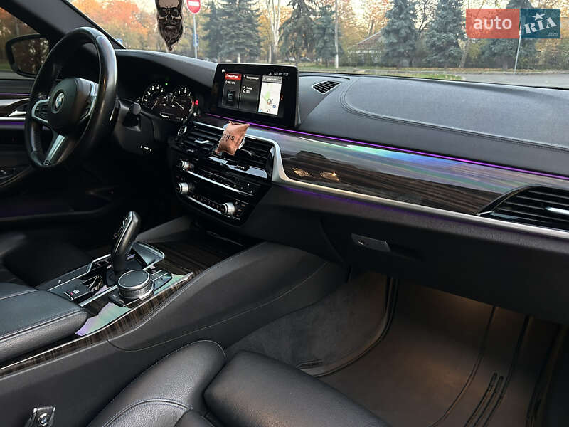 Седан BMW 5 Series 2017 в Николаеве