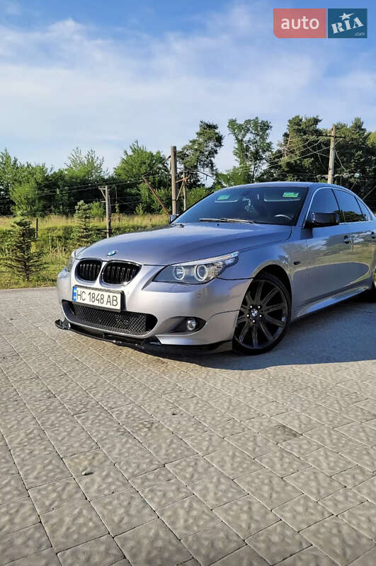 Седан BMW 5 Series 2004 в Львове