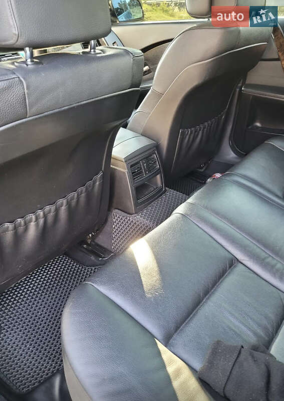 Седан BMW 5 Series 2004 в Львове