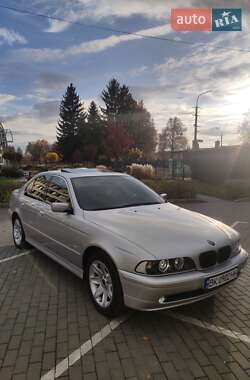 Седан BMW 5 Series 2003 в Луцке