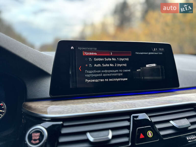 Седан BMW 5 Series 2017 в Олевске