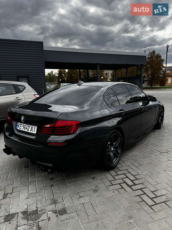 Седан BMW 5 Series 2014 в Царичанці
