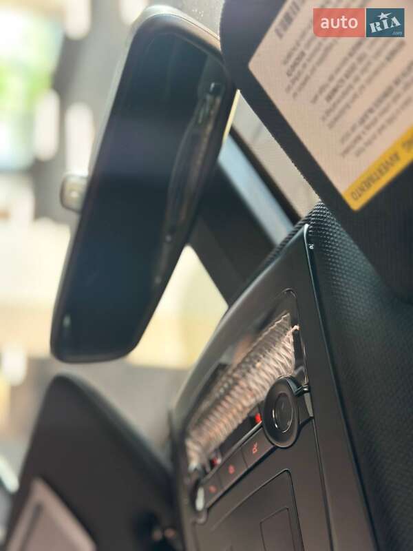 Седан BMW 5 Series 2014 в Львове фото 23 Седан BMW 5 Series 2014 в Львове