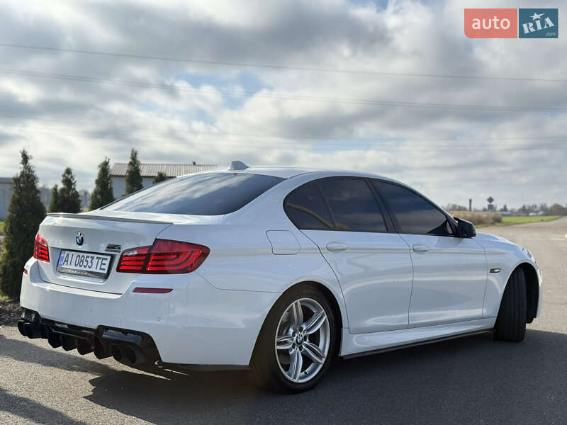 Седан BMW 5 Series 2012 в Березане