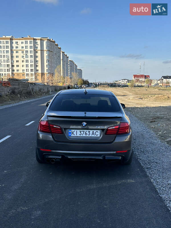 Седан BMW 5 Series 2011 в Софіївській Борщагівці