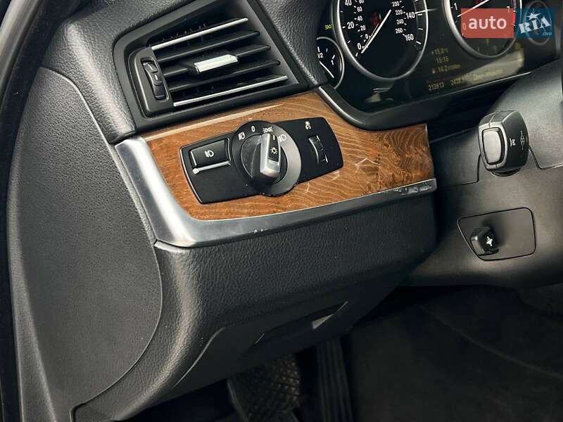 Седан BMW 5 Series 2010 в Одесі