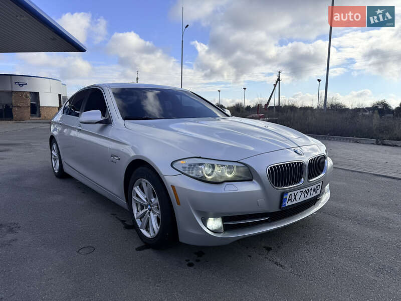 BMW 5 Series 2011 BMW 5 Series 2011