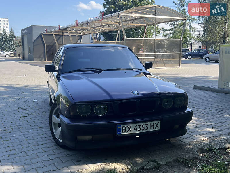 Седан BMW 5 Series 1995 в Черновцах