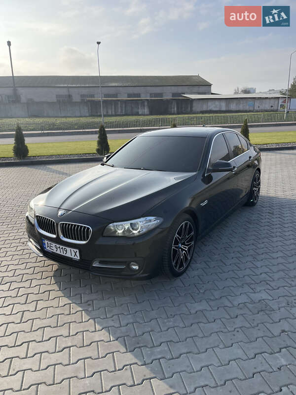 BMW 5 Series 2016