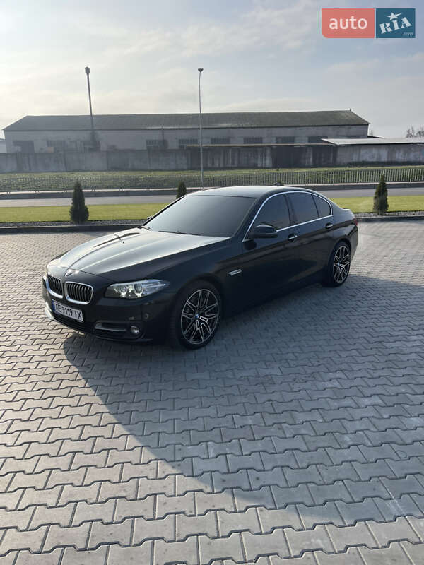 Седан BMW 5 Series 2016 в Днепре