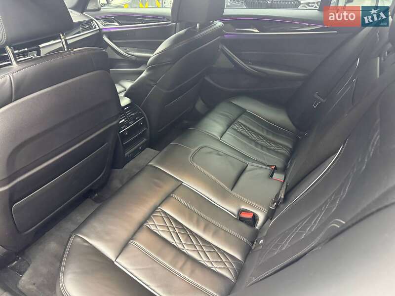 Седан BMW 5 Series 2017 в Черновцах