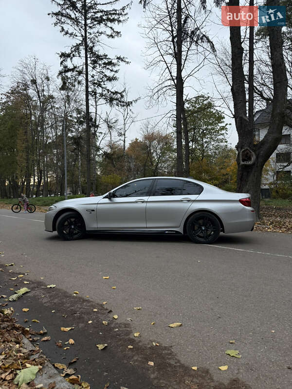 Седан BMW 5 Series 2011 в Черновцах