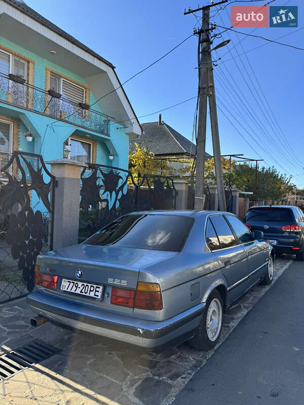 Седан BMW 5 Series 1991 в Ужгороді