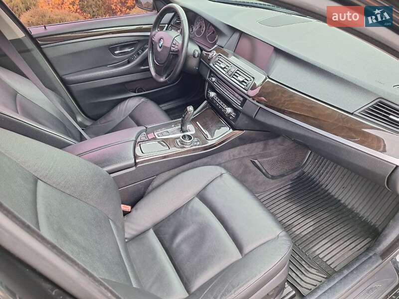 Седан BMW 5 Series 2012 в Луцке