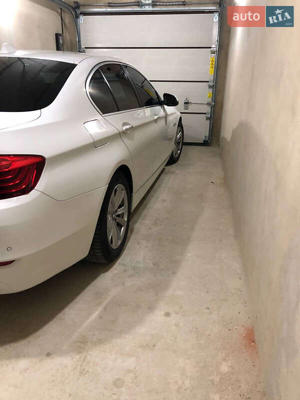 Седан BMW 5 Series 2016 в Ивано-Франковске