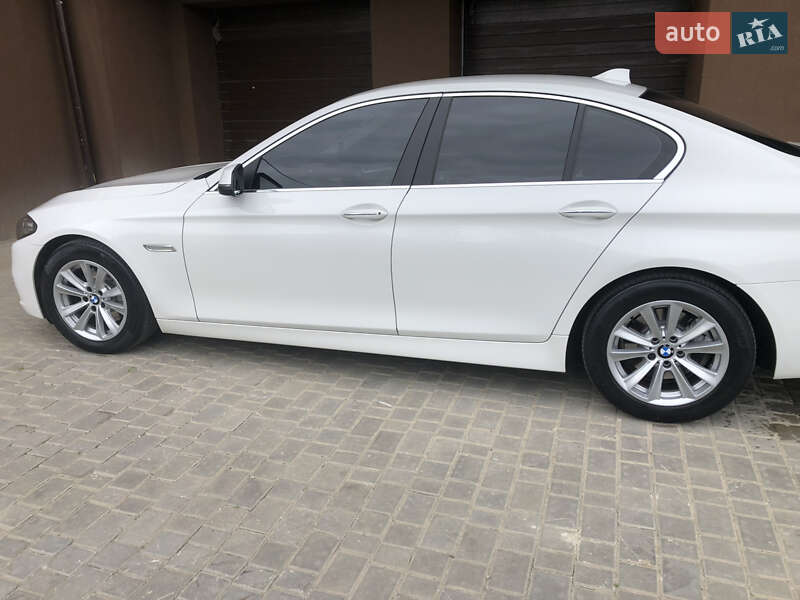 Седан BMW 5 Series 2016 в Ивано-Франковске