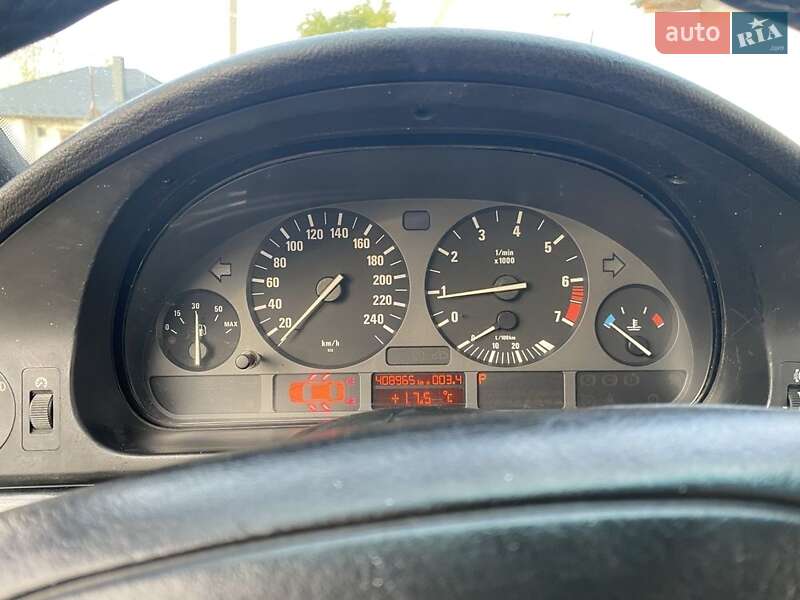 Седан BMW 5 Series 1997 в Вараше