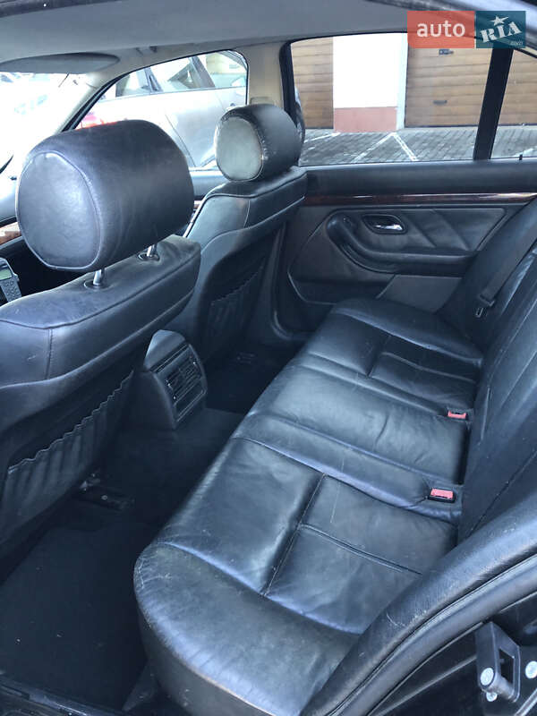 Седан BMW 5 Series 2000 в Львове