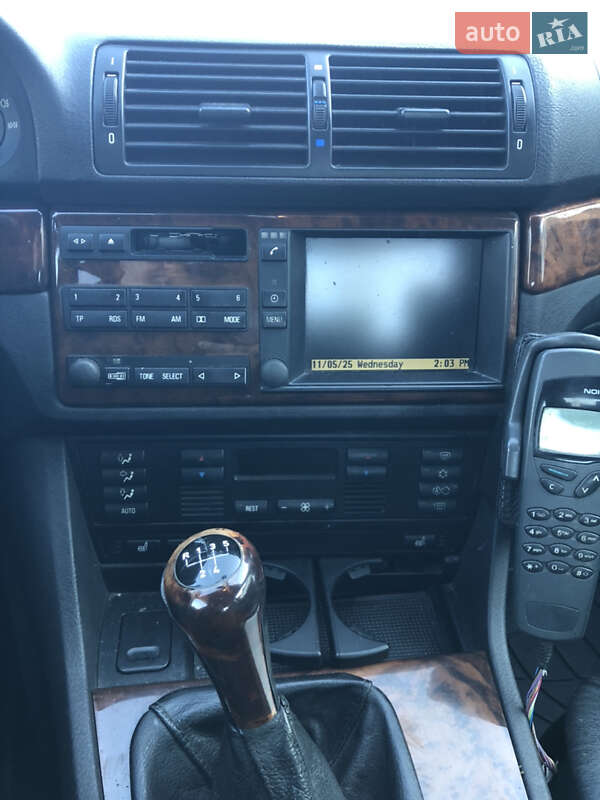 Седан BMW 5 Series 2000 в Львове