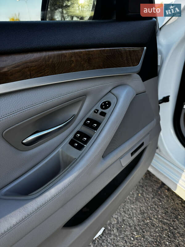 Седан BMW 5 Series 2011 в Львове фото 8 Седан BMW 5 Series 2011 в Львове