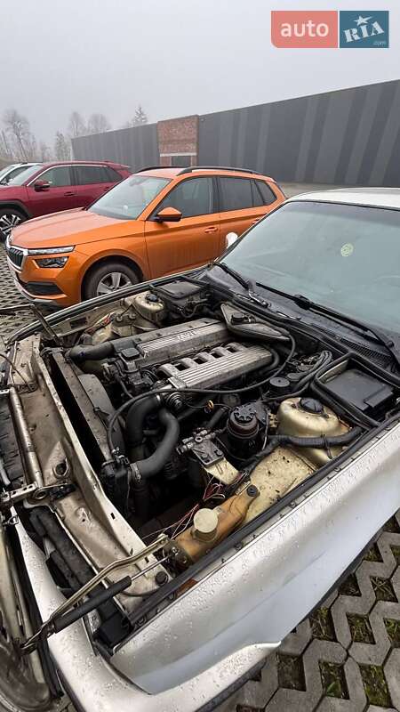 Седан BMW 5 Series 1990 в Хмельницком