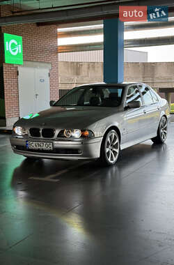 Седан BMW 5 Series 2002 в Львові