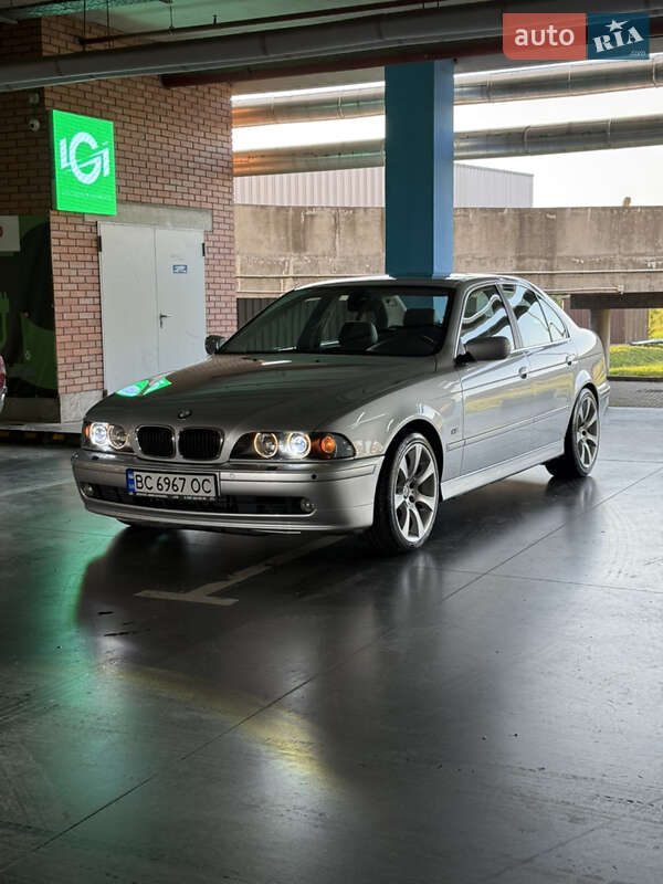 BMW 5 Series 2002 BMW 5 Series 2002
