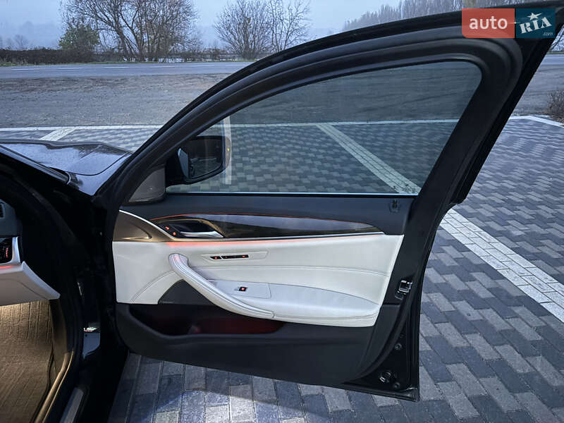 Седан BMW 5 Series 2018 в Ірпені