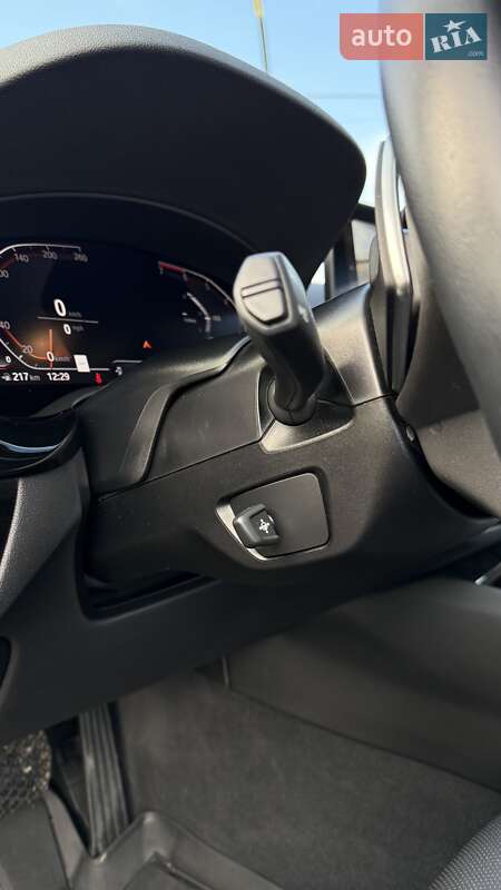 Седан BMW 5 Series 2023 в Львове