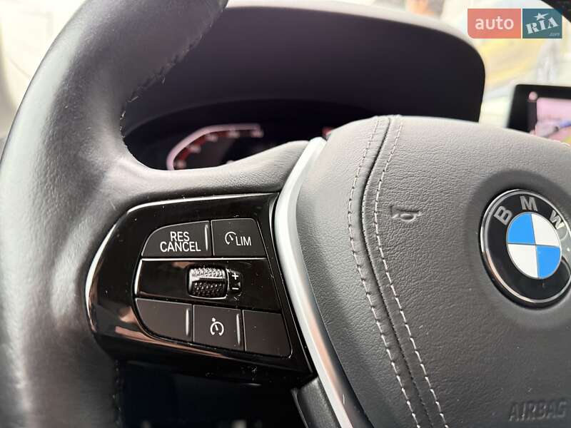 Седан BMW 5 Series 2019 в Києві фото 28 Седан BMW 5 Series 2019 в Києві
