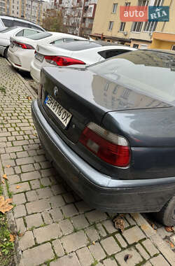 Седан BMW 5 Series 2000 в Одессе