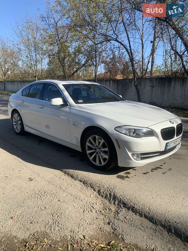 Седан BMW 5 Series 2012 в Івано-Франківську
