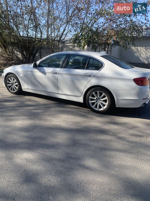 Седан BMW 5 Series 2012 в Івано-Франківську