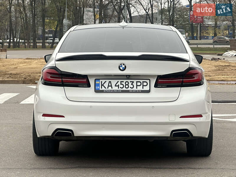 Седан BMW 5 Series 2017 в Киеве