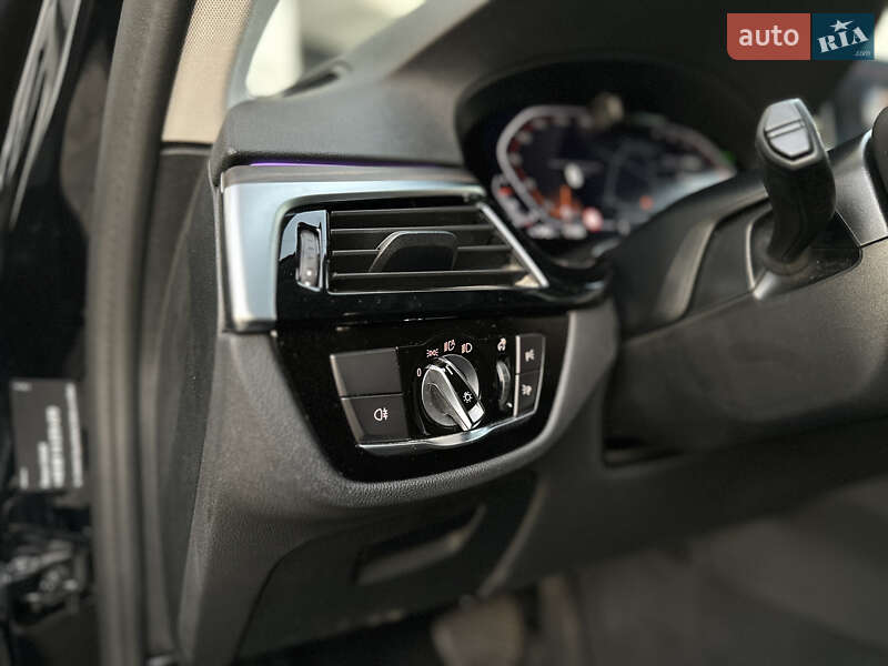 Универсал BMW 5 Series 2021 в Ужгороде фото 12 Универсал BMW 5 Series 2021 в Ужгороде