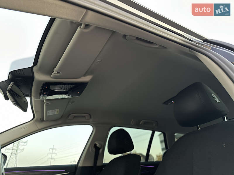 Универсал BMW 5 Series 2021 в Ужгороде фото 24 Универсал BMW 5 Series 2021 в Ужгороде