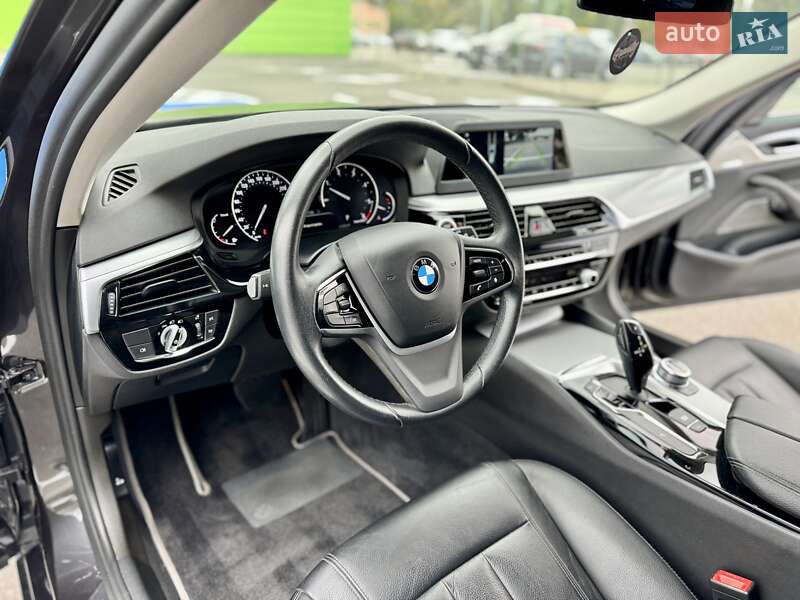 Універсал BMW 5 Series 2017 в Києві фото 30 Універсал BMW 5 Series 2017 в Києві