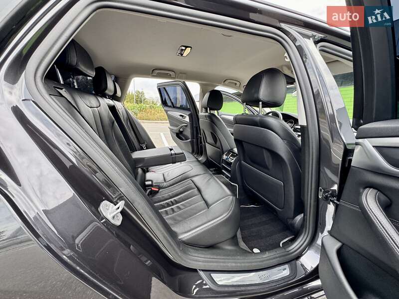 Універсал BMW 5 Series 2017 в Києві фото 40 Універсал BMW 5 Series 2017 в Києві