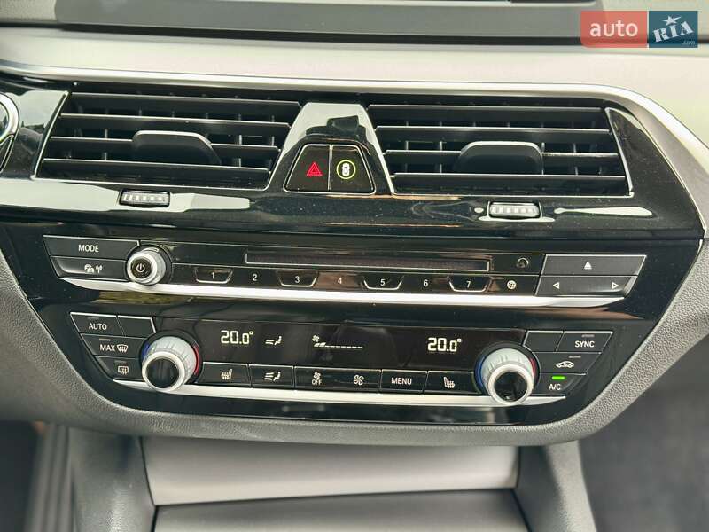 Універсал BMW 5 Series 2017 в Києві фото 54 Універсал BMW 5 Series 2017 в Києві