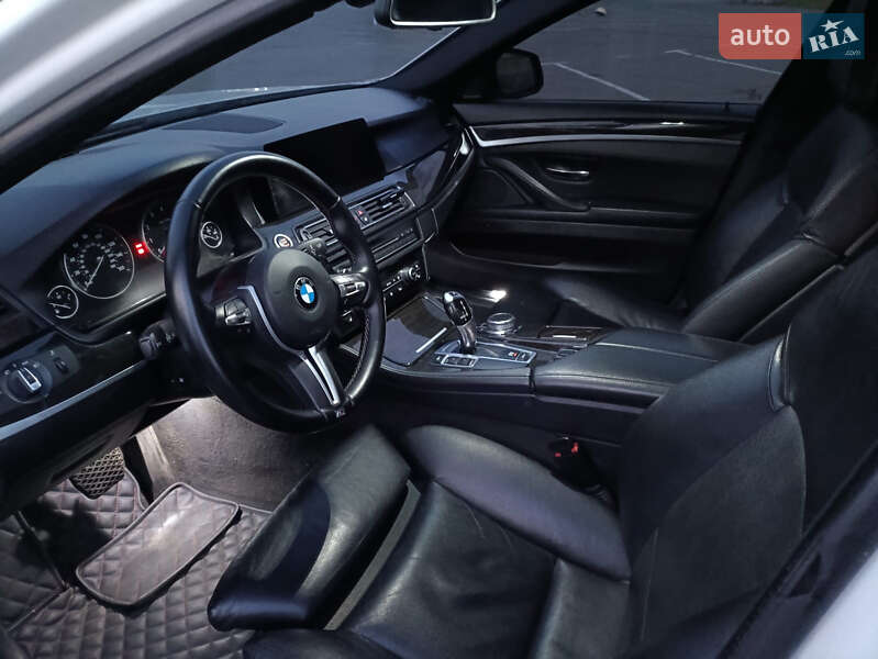 Седан BMW 5 Series 2011 в Одесі